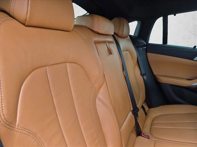 Used 2022 BMW X6 xDrive40i w/ Executive Package AWD/4WD image 16