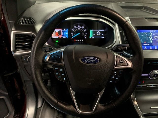 Used 2020 Ford Edge Titanium w/ Equipment Group 301A AWD/4WD image 22