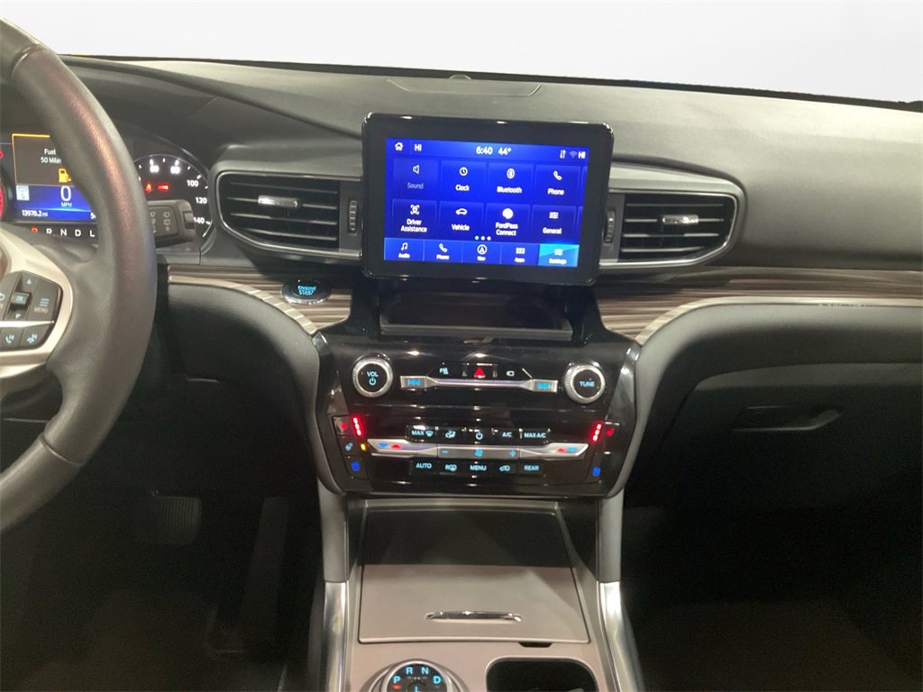 Used 2023 Ford Explorer Limited image 10