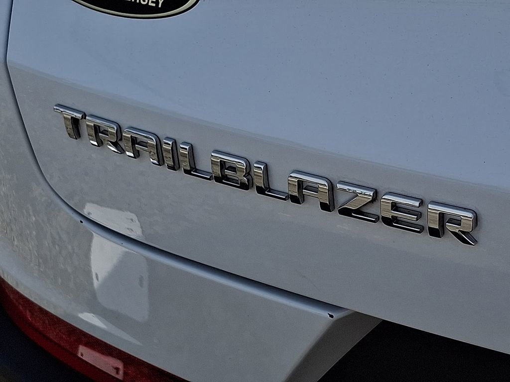 Used 2023 Chevrolet TrailBlazer LT image 31