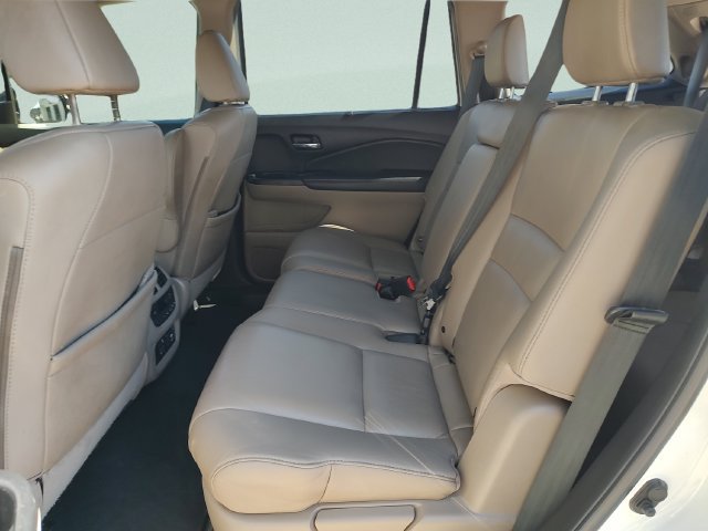 Used 2020 Honda Pilot Touring image 29