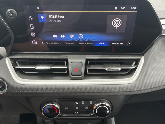 Used 2025 Chevrolet TrailBlazer LS w/ LS Convenience Package FWD image 16