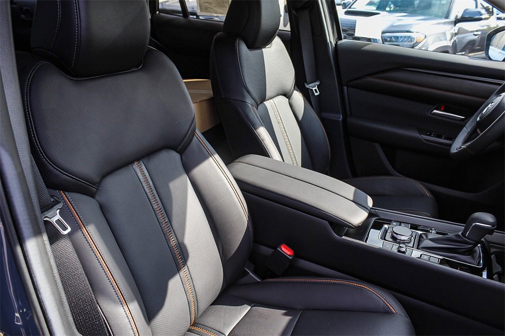 New 2025 MAZDA CX-50 2.5 Hybrid w/ Weather Package image 16