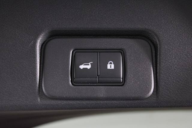 Certified 2021 Nissan Rogue Platinum FWD image 19