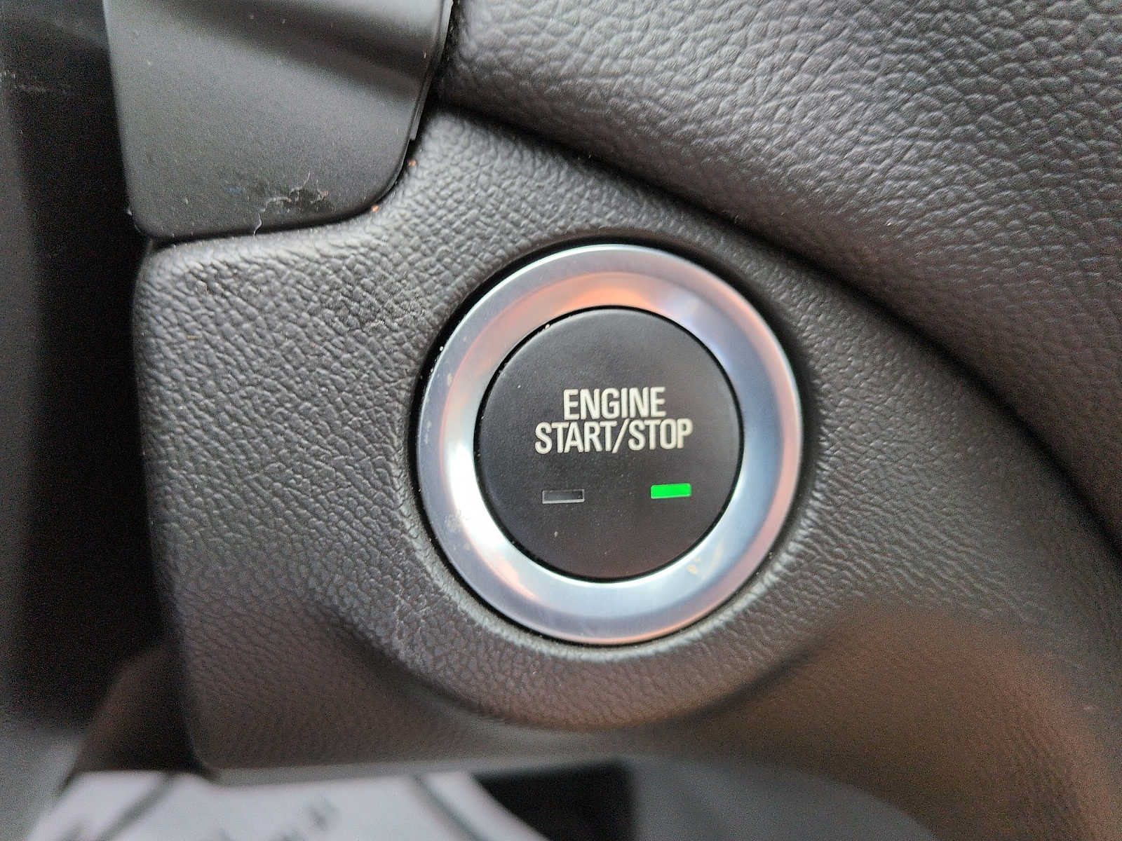 Used 2024 Chevrolet Equinox LT FWD image 18
