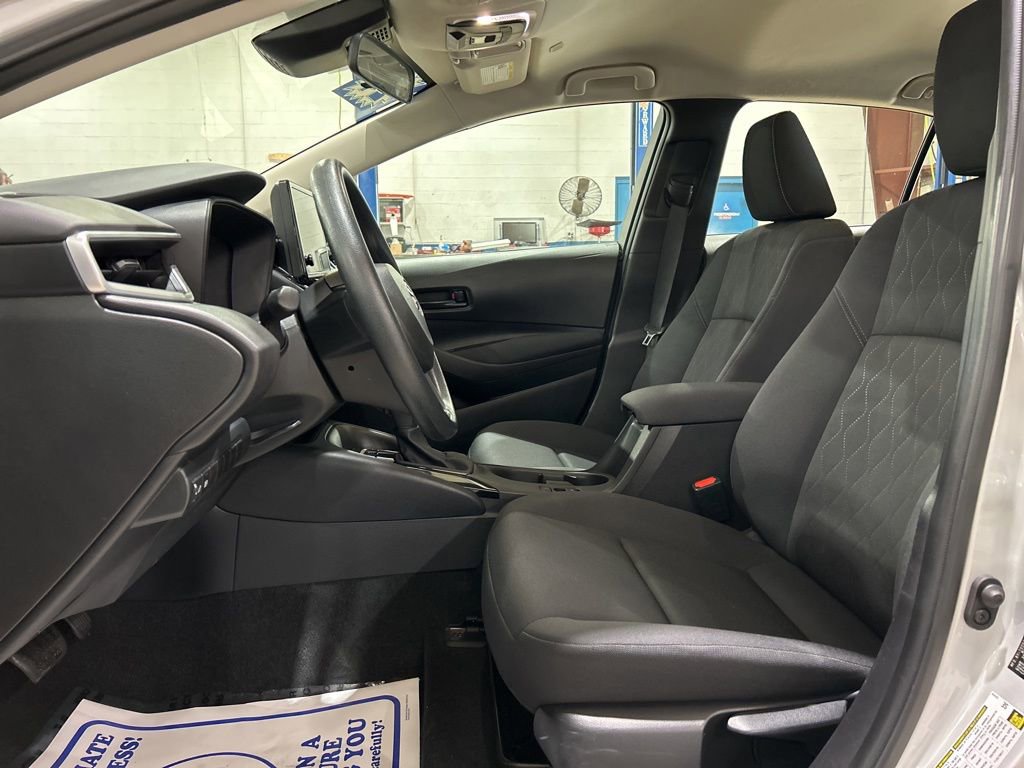 Used 2024 Toyota Corolla LE FWD image 15