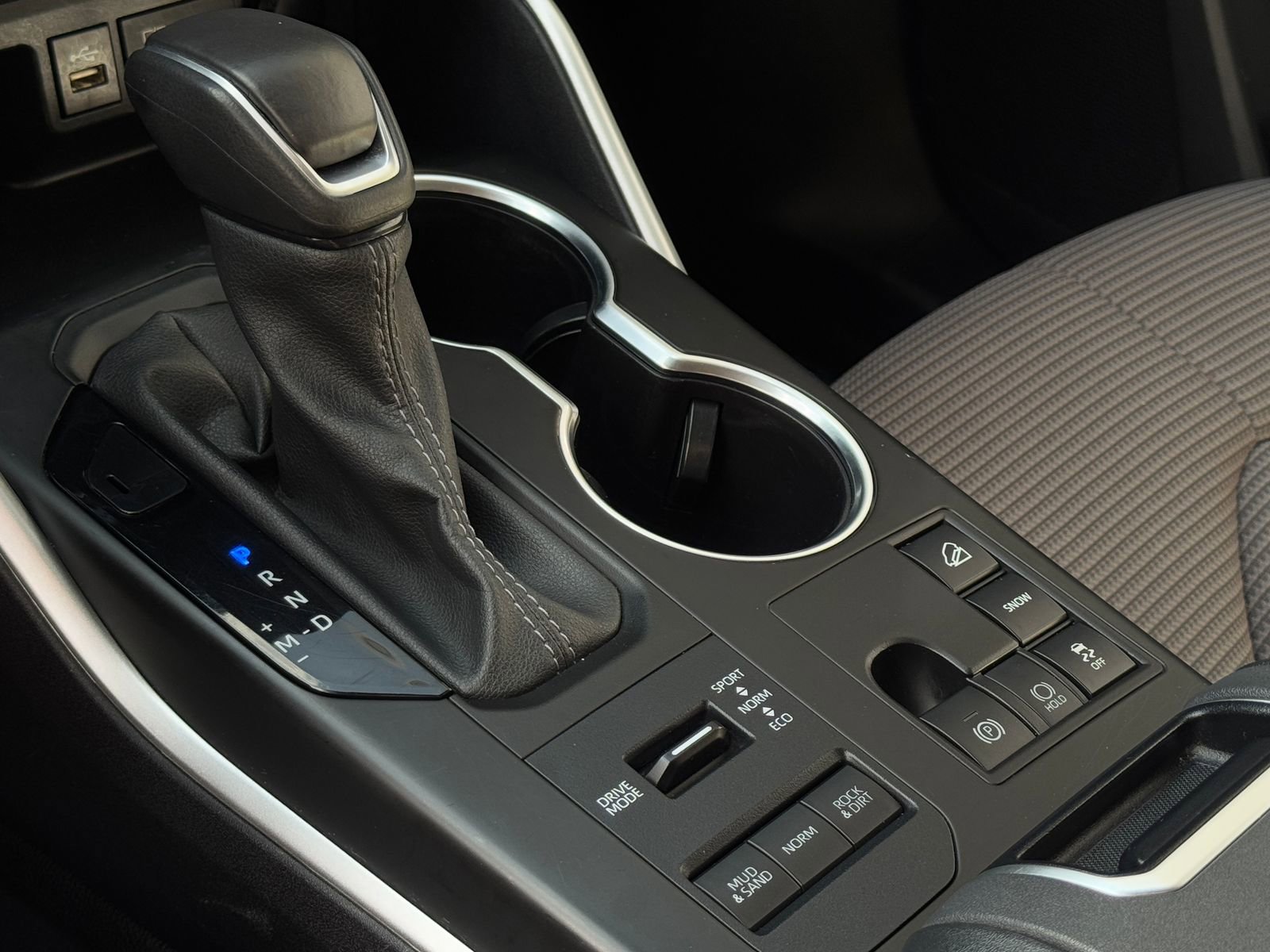 Used 2024 Toyota Highlander Limited AWD/4WD image 24