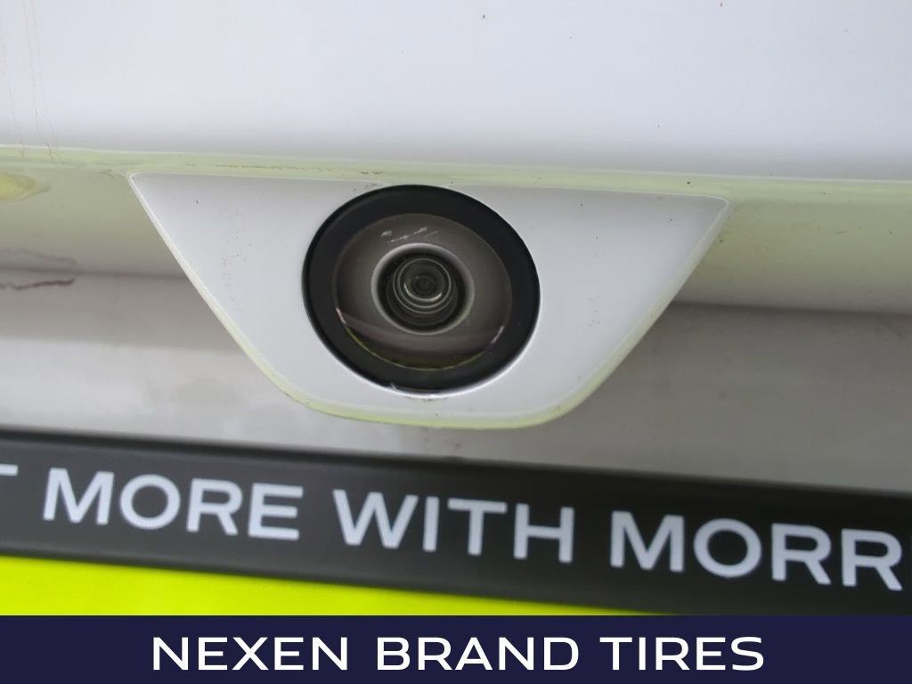 Used 2018 Chrysler Pacifica Touring-L w/ Tire & Wheel Group image 12