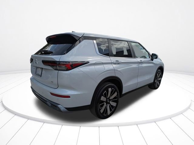 New 2026 Mitsubishi Outlander SE FWD image 4