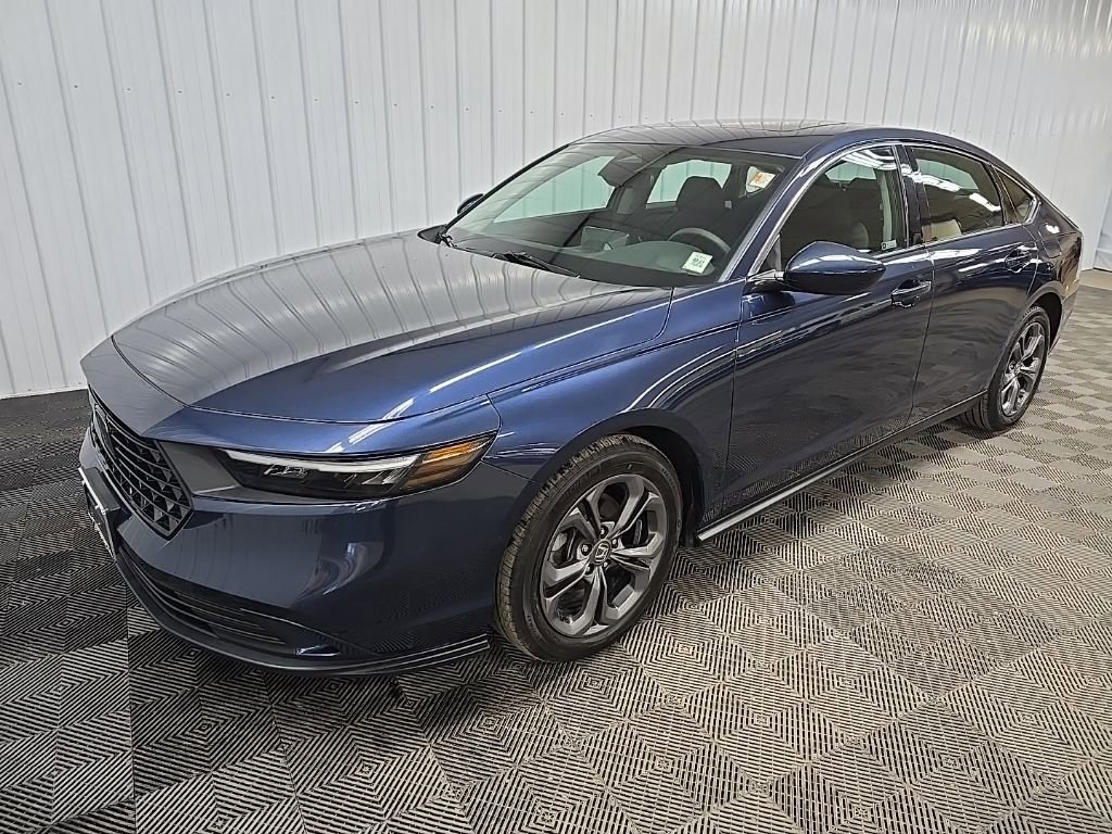 Used 2023 Honda Accord EX image 8