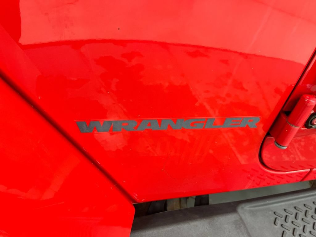 Used 2015 Jeep Wrangler Sport AWD/4WD image 24
