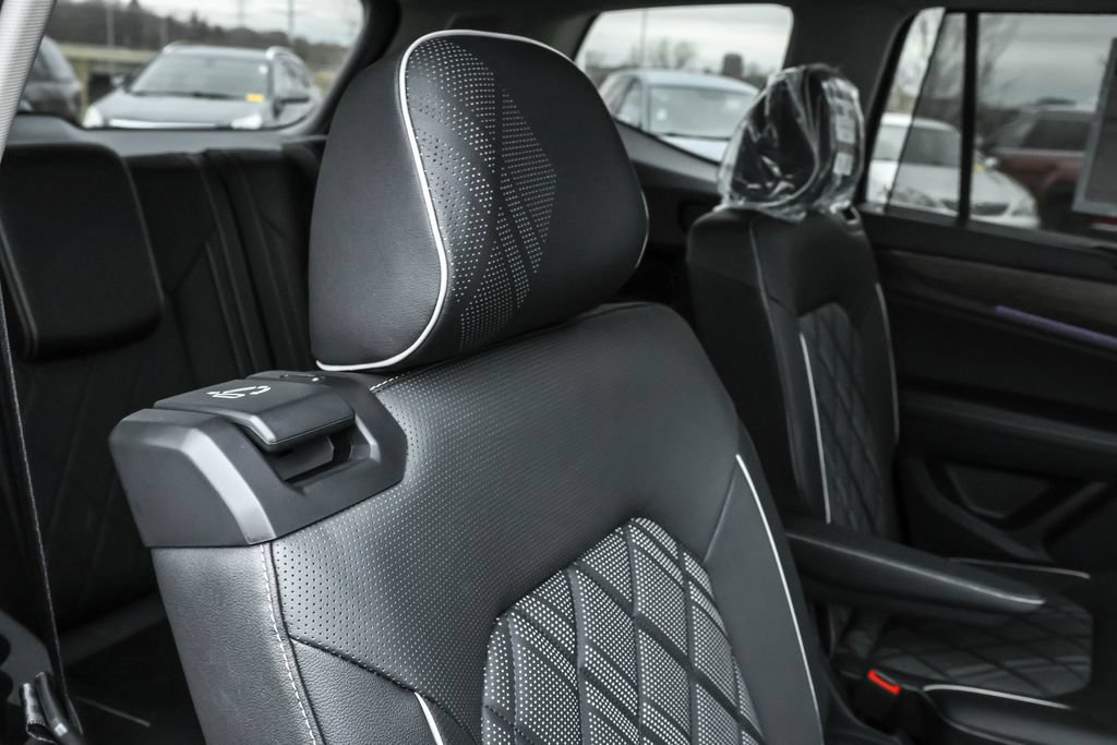 New 2026 Volkswagen Atlas SEL Premium R-Line AWD/4WD image 39