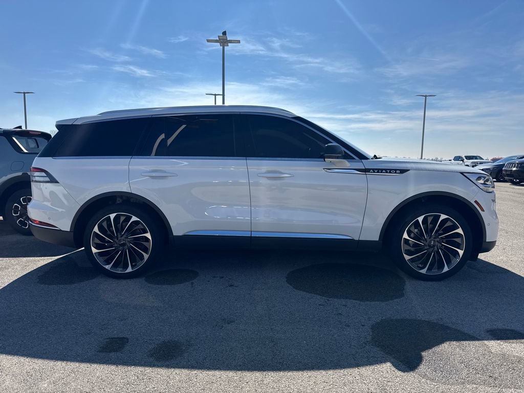 Used 2024 Lincoln Aviator Reserve w/ Equipment Group 201A image 17