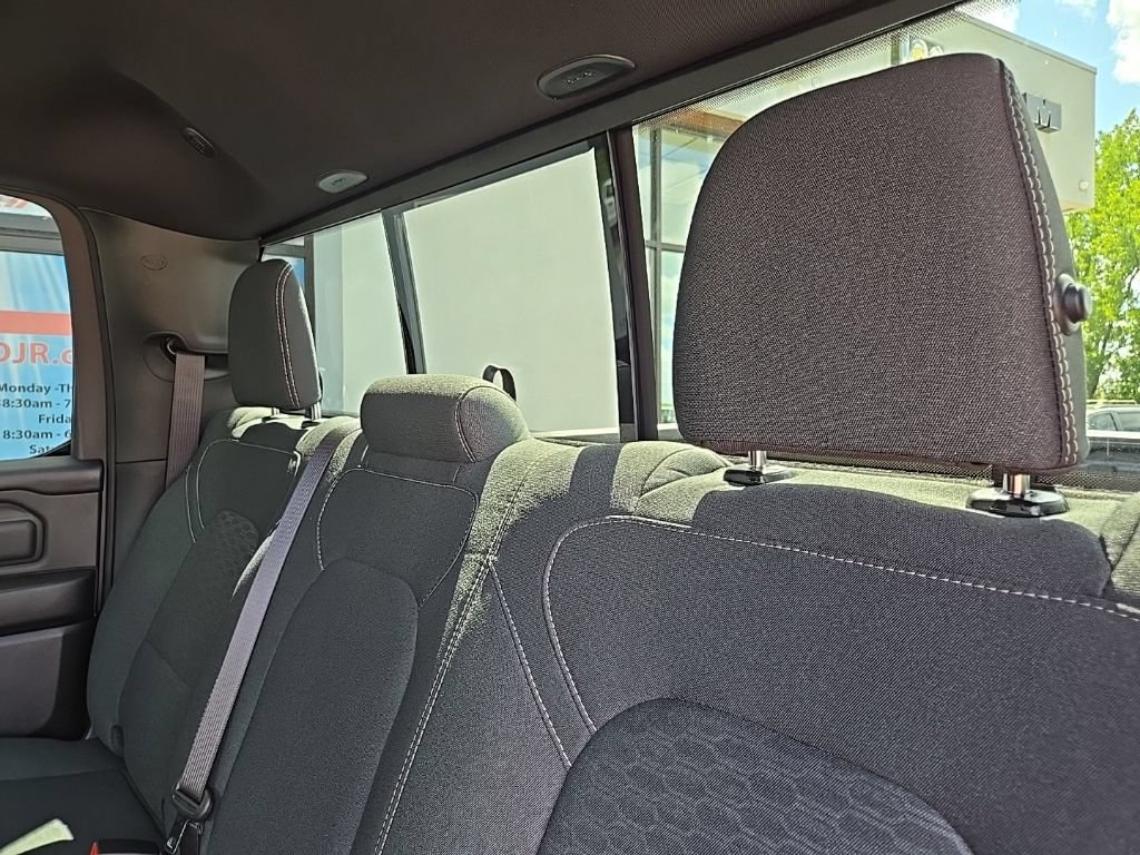 New 2027 RAM 1500 Express AWD/4WD image 95