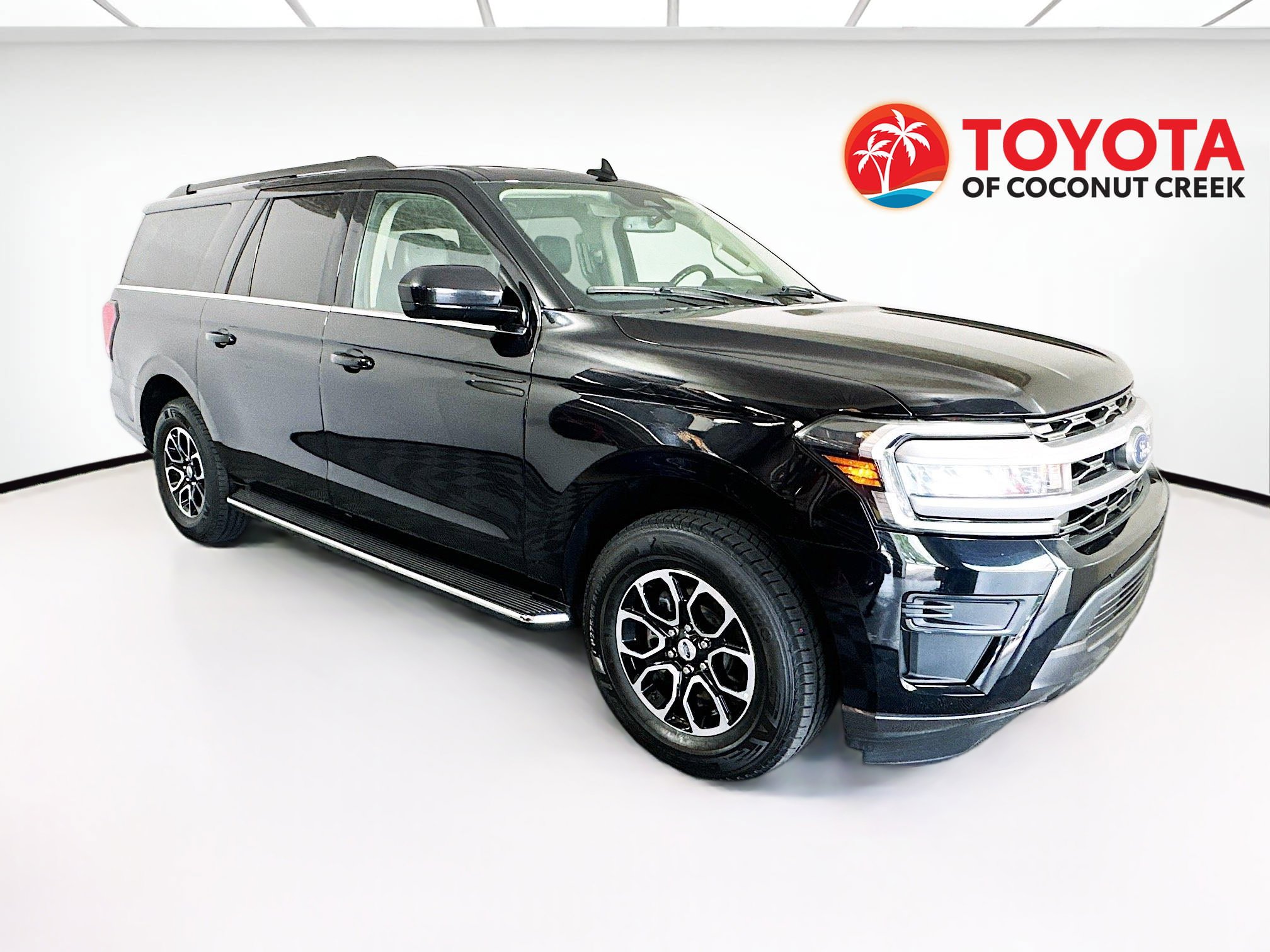 Used 2023 Ford Expedition Max XLT RWD image 1
