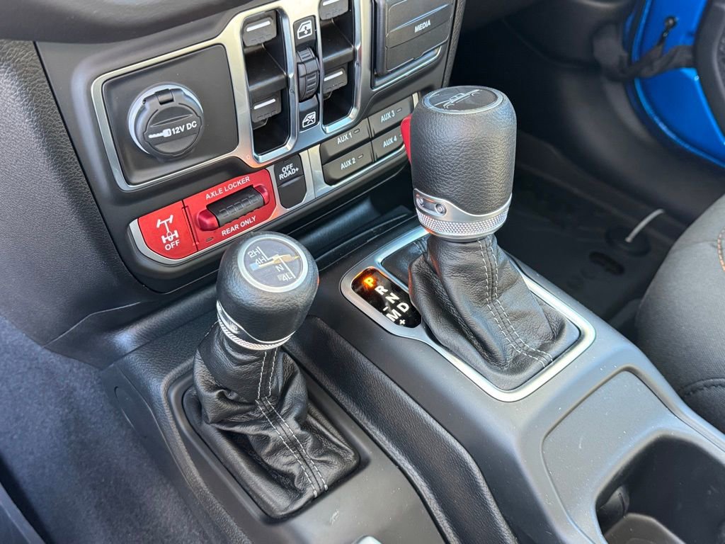 New 2025 Jeep Gladiator Mojave image 22