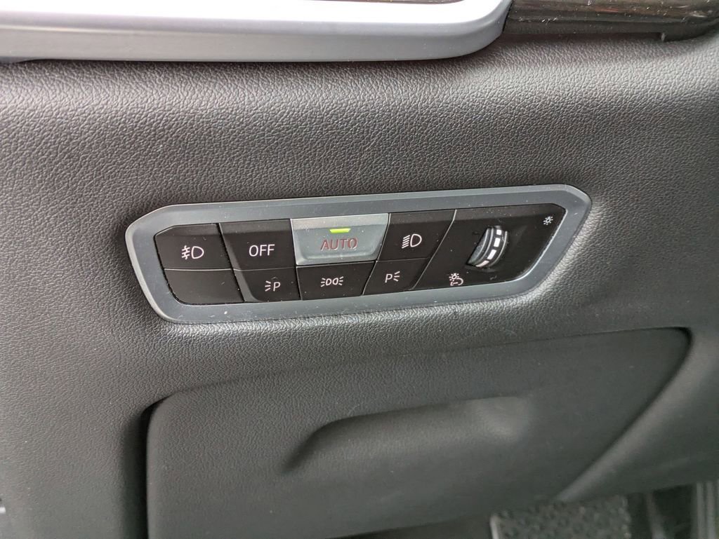Used 2021 BMW X5 xDrive40i w/ Convenience Package image 17