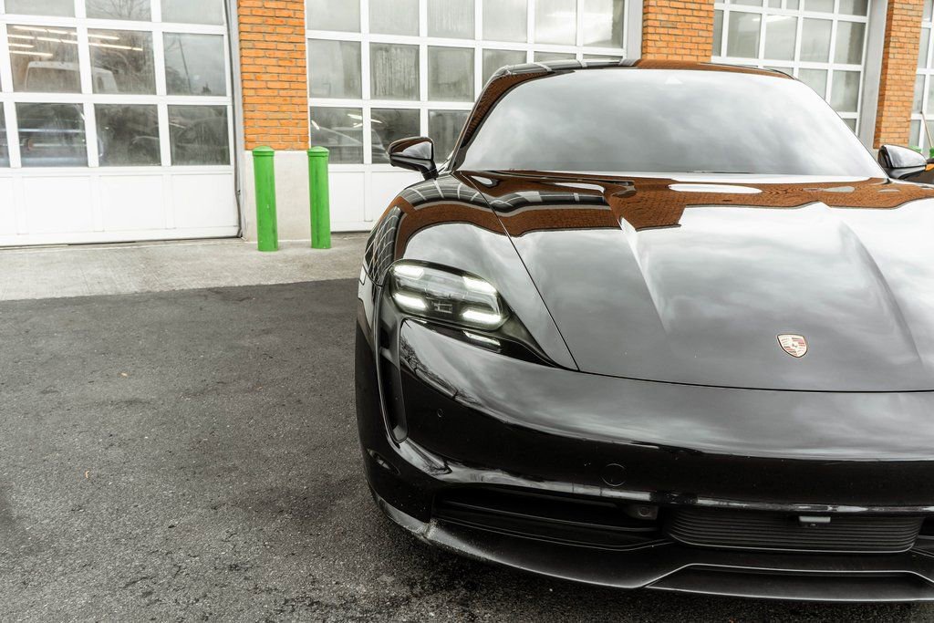 Used 2021 Porsche Taycan 4S image 39