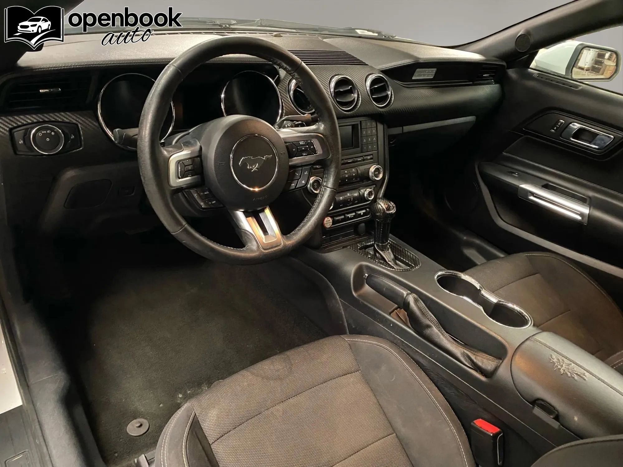 Used 2017 Ford Mustang Coupe image 9