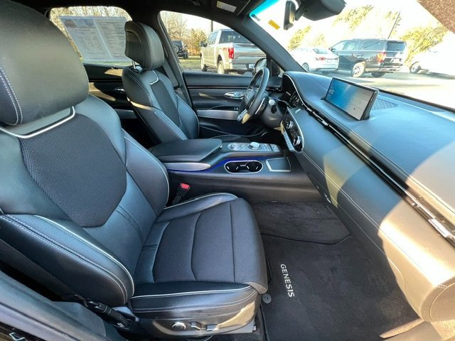 Used 2023 Genesis GV70 2.5T Sport Prestige w/ Sport Prestige Package image 14