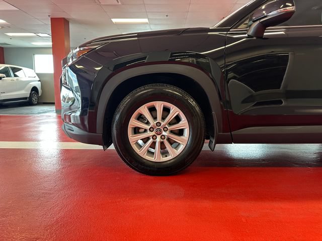 Certified 2024 Toyota Grand Highlander AWD image 27