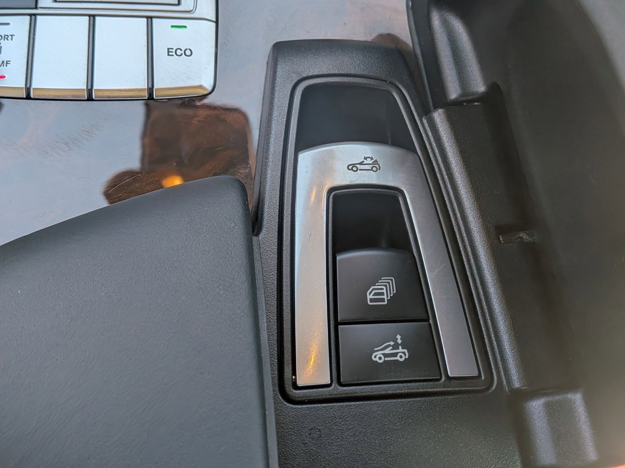 Used 2013 Mercedes-Benz SL 550 image 26