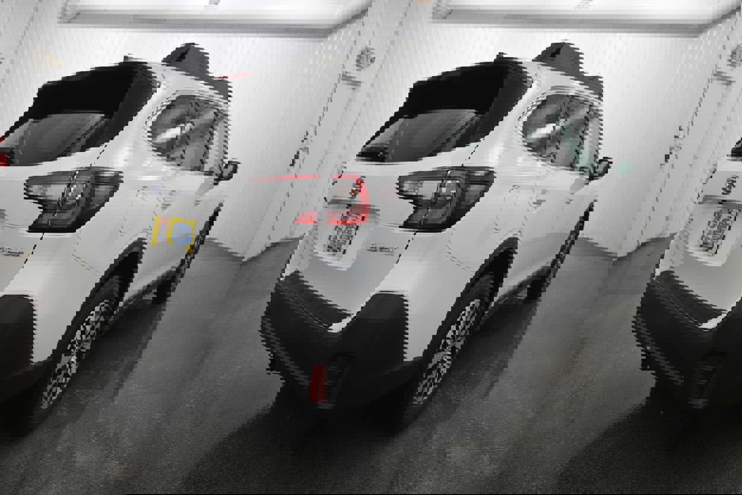 Used 2020 Subaru Outback Premium image 28