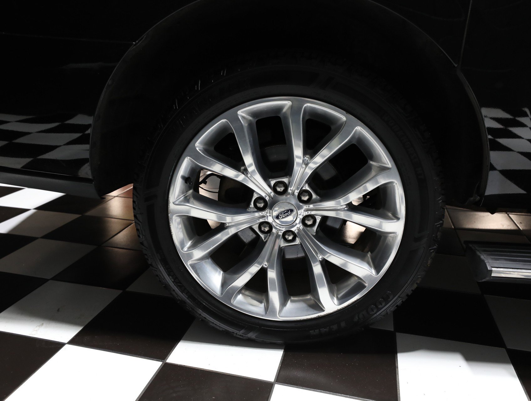 Used 2018 Ford Expedition Max Limited w/ Equipment Group 302A image 27