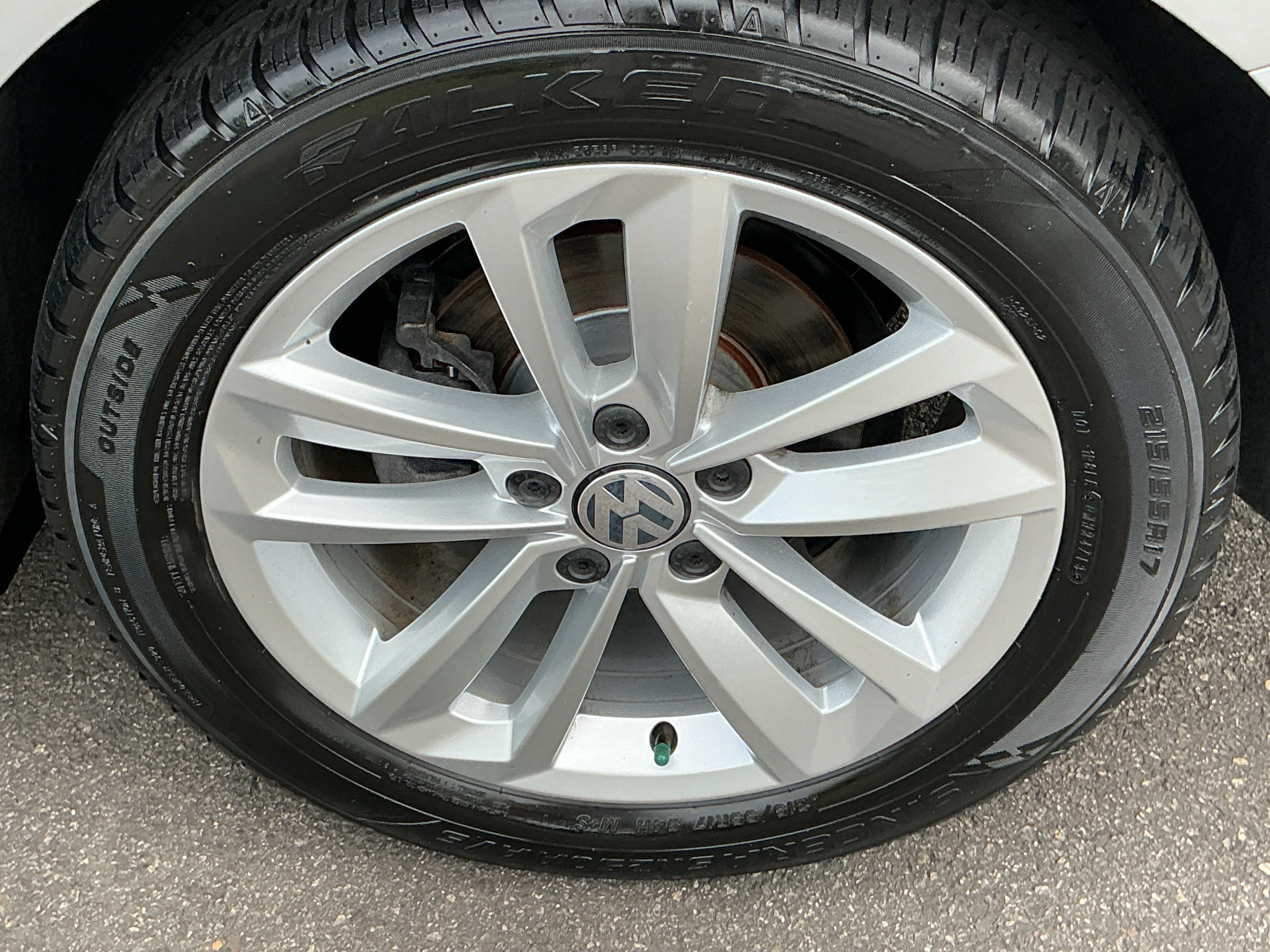 Used 2020 Volkswagen Passat 2.0T SE w/ Sunroof Package FWD image 10