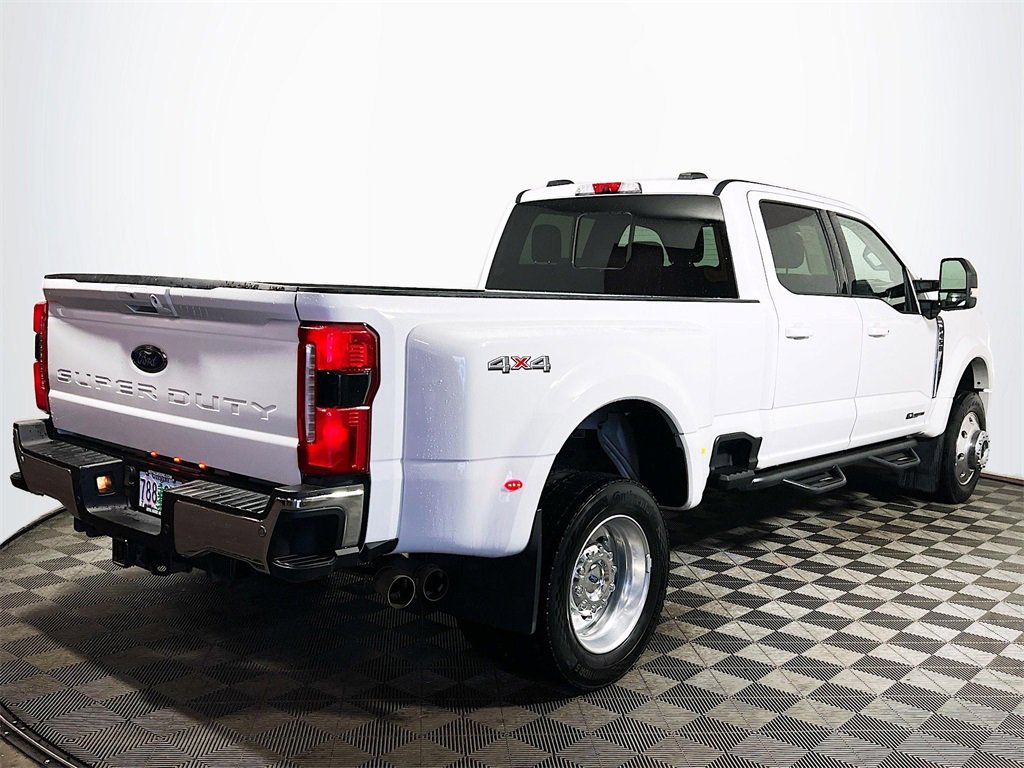 Used 2024 Ford F450 Lariat w/ Camper Package image 8