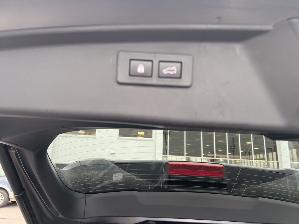 Certified 2025 Subaru Outback Touring XT w/ Popular Package #2 image 24