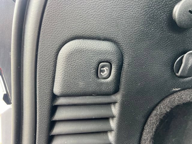 Used 2019 Jeep Grand Cherokee Altitude AWD/4WD image 15