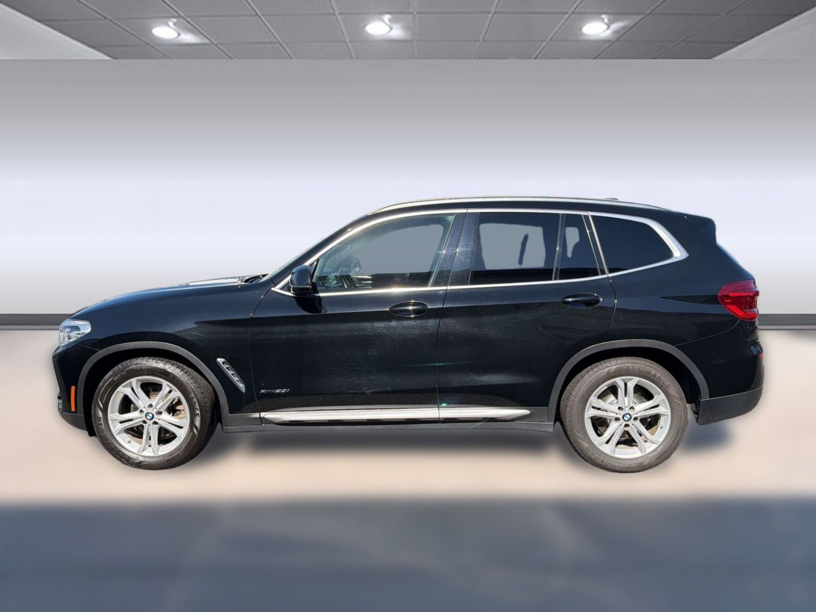 Used 2018 BMW X3 xDrive30i AWD/4WD image 2
