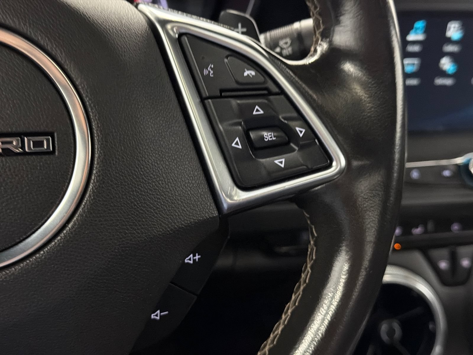 Used 2017 Chevrolet Camaro LT RWD image 19