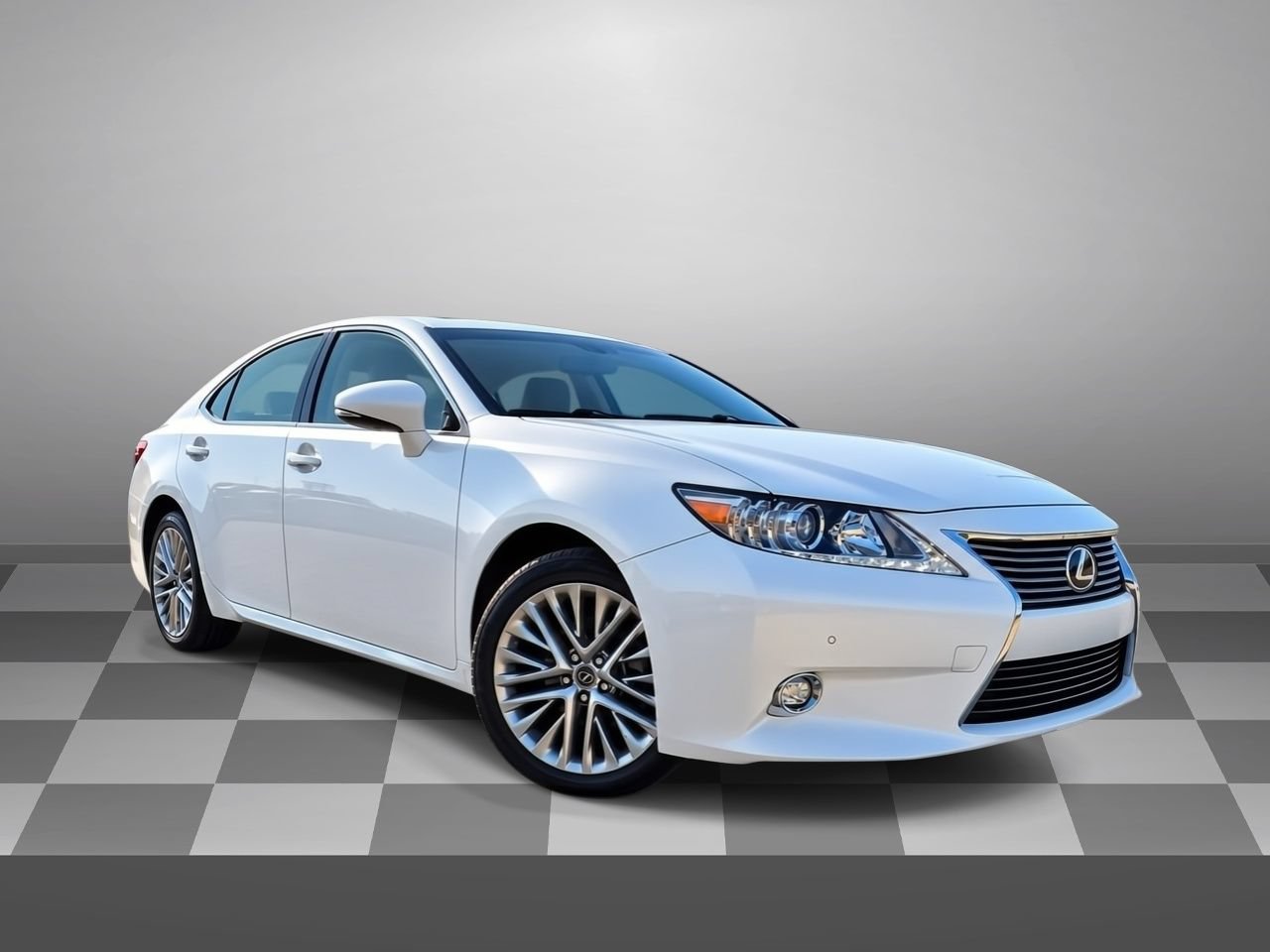 Used 2015 Lexus ES 350 w/ Luxury Package FWD image 1