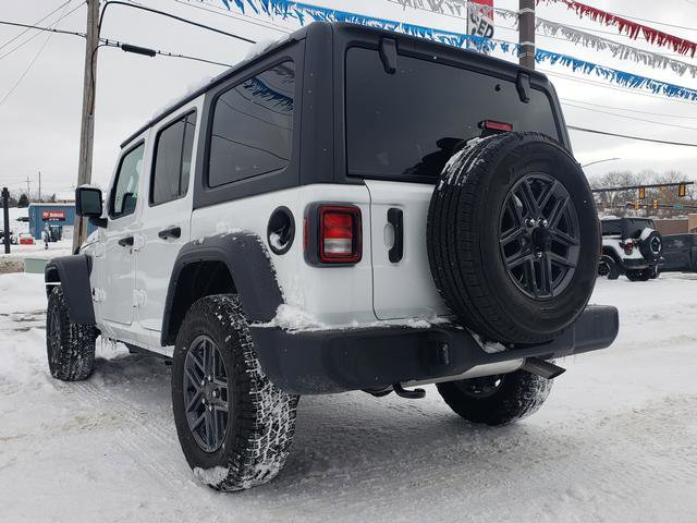 Used 2025 Jeep Wrangler Sport S image 6