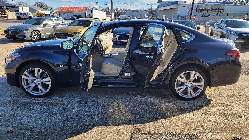 Used 2015 INFINITI Q70 3.7 w/ Technology Package AWD/4WD image 20