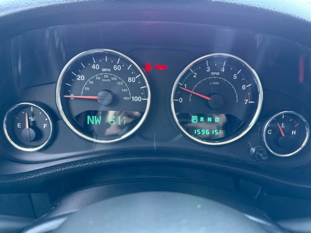 Used 2012 Jeep Wrangler Unlimited Sahara w/ Connectivity Group AWD/4WD image 23