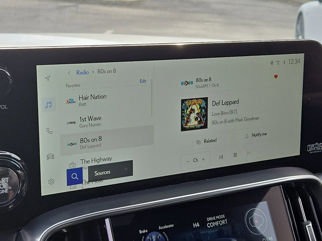 New 2025 Lexus LX 600 4WD w/ Luxury Package image 13