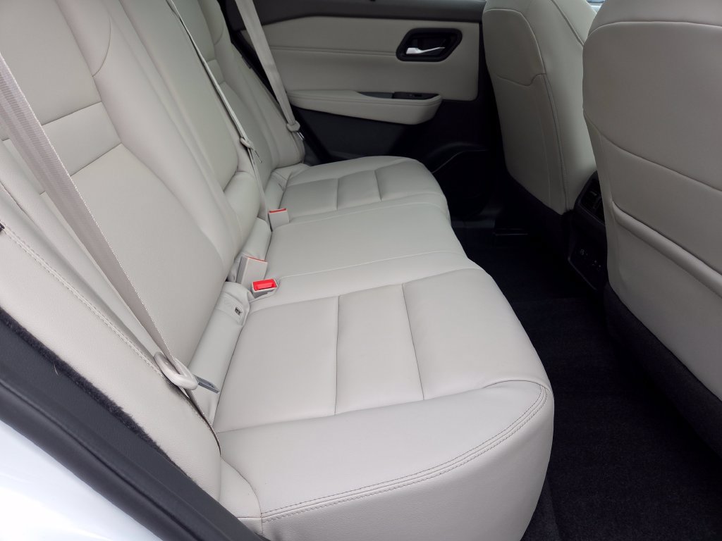 Certified 2023 Nissan Rogue SL w/ SL Premium Package AWD/4WD image 32