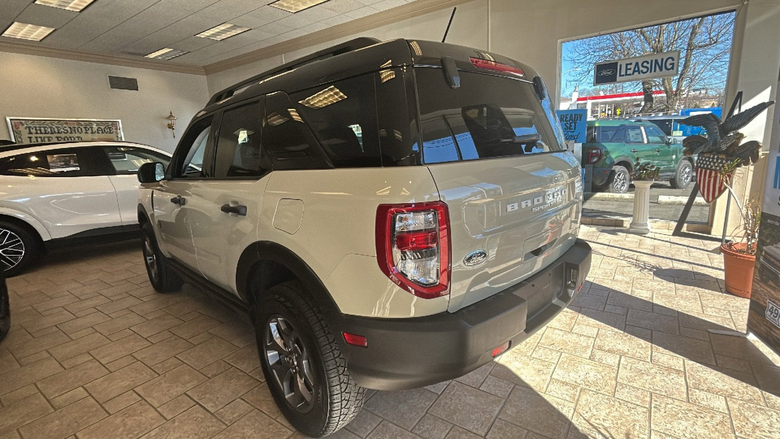 Used 2024 Ford Bronco Sport Badlands AWD/4WD image 3
