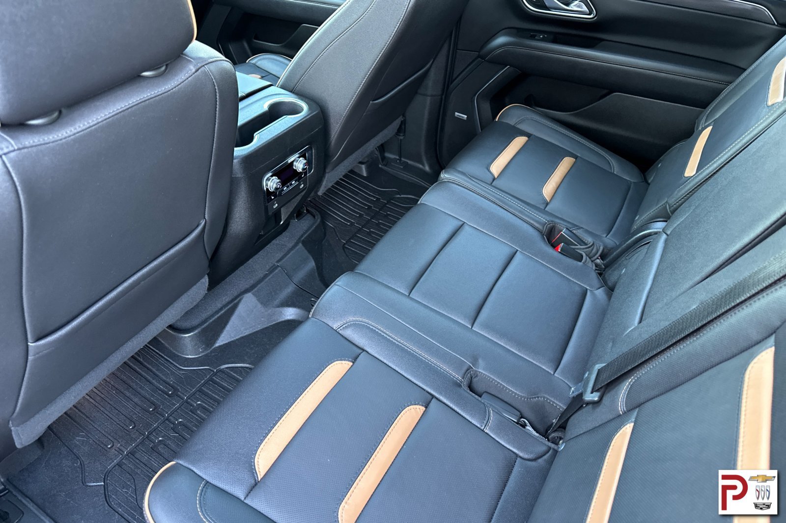 Certified 2023 GMC Yukon XL AT4 w/ Technology Package AWD/4WD image 13