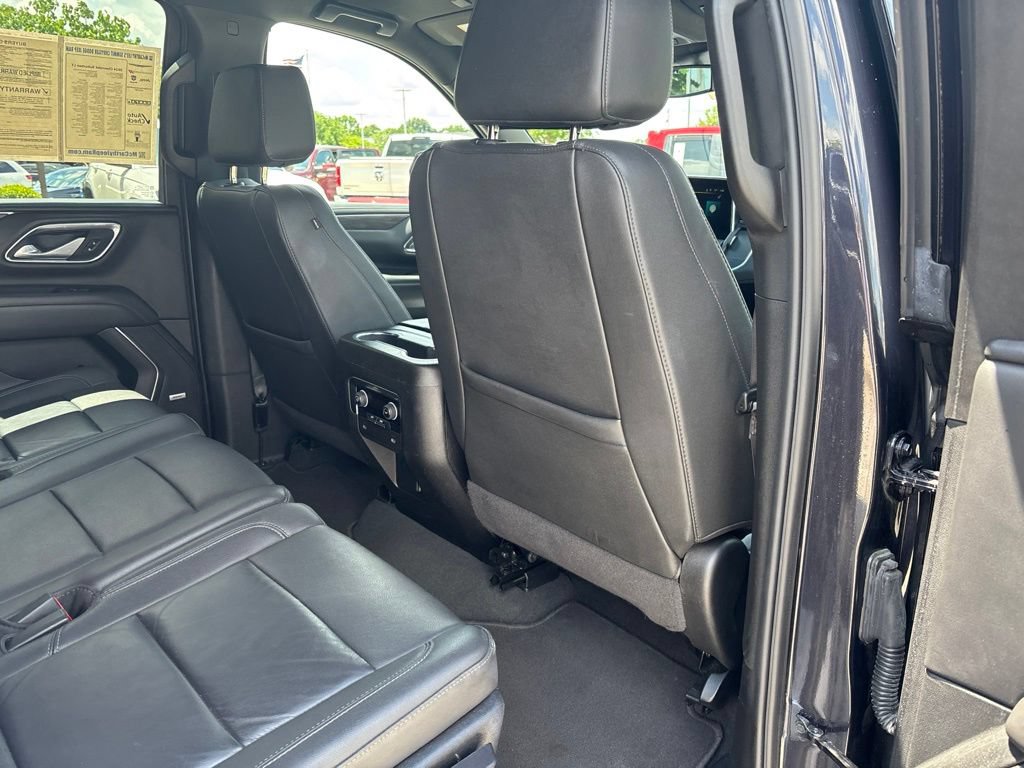Used 2024 Chevrolet Suburban LT AWD/4WD image 40
