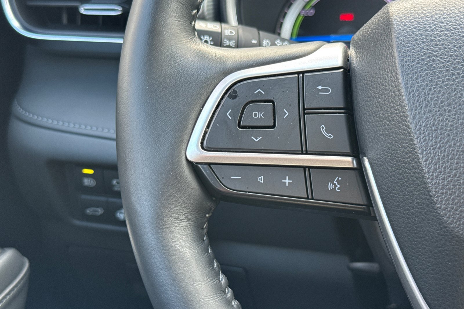 Certified 2022 Toyota Highlander Platinum AWD/4WD image 29