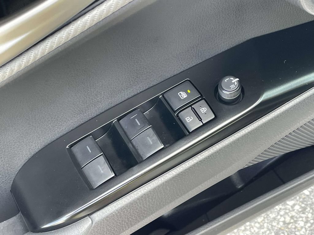 Used 2025 Toyota Camry SE w/ Multimedia Upgrade Package FWD image 21