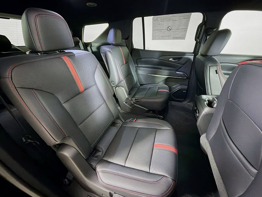 New 2026 Chevrolet Traverse RS w/ LPO, Floor Liner Package AWD/4WD image 24