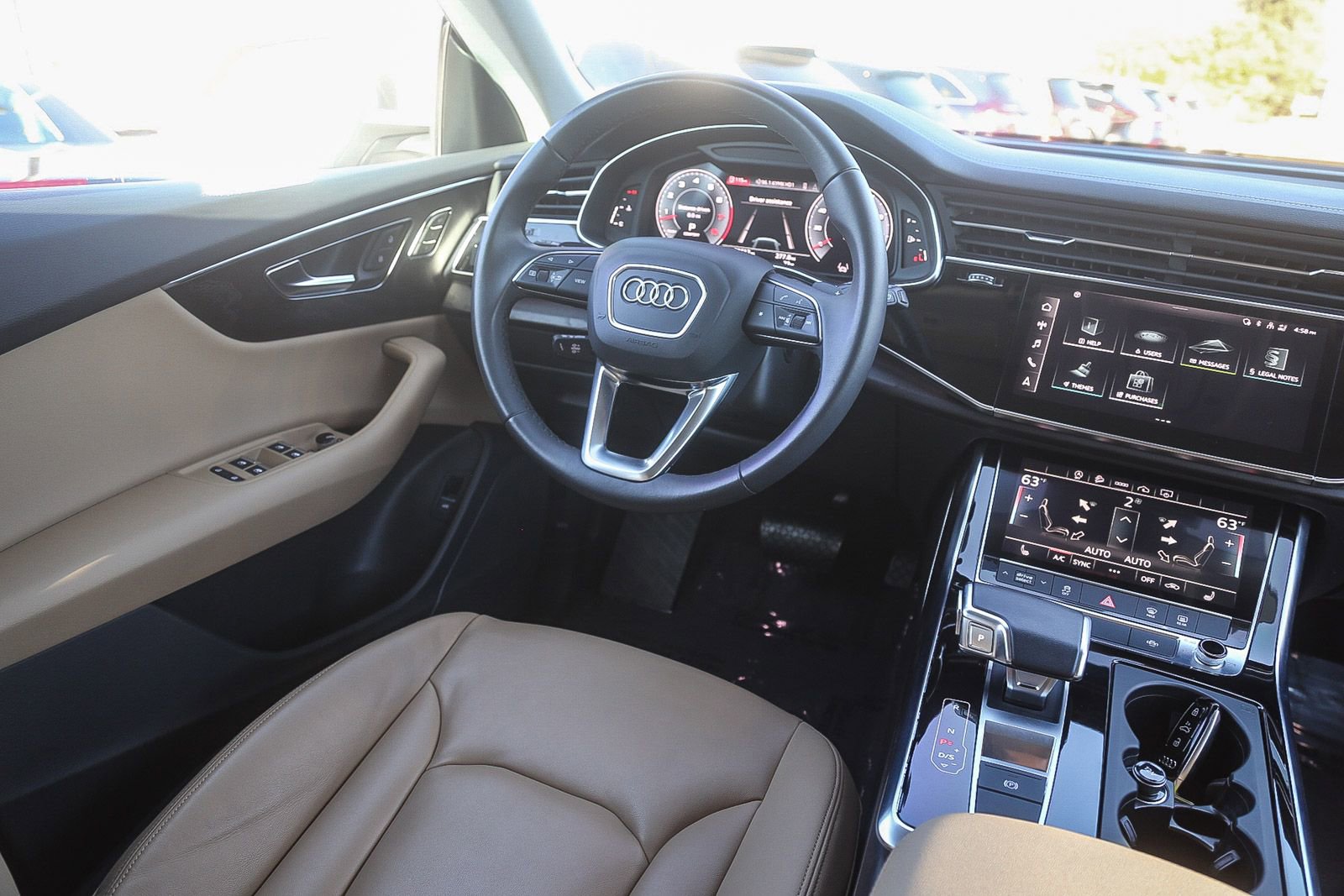 Used 2023 Audi Q8 Premium image 16