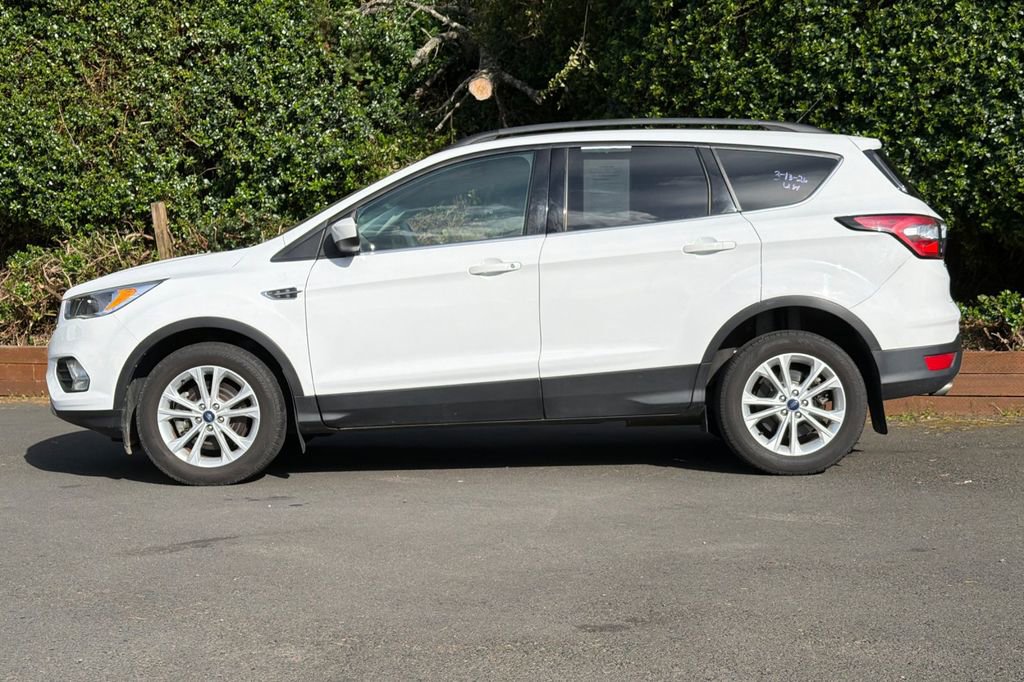 Used 2018 Ford Escape SE image 7