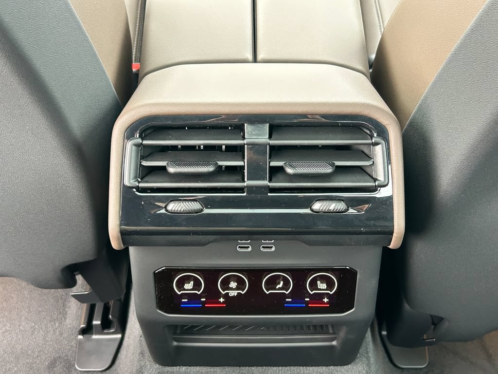 New 2027 BMW 550e xDrive w/ Executive Package AWD/4WD image 33