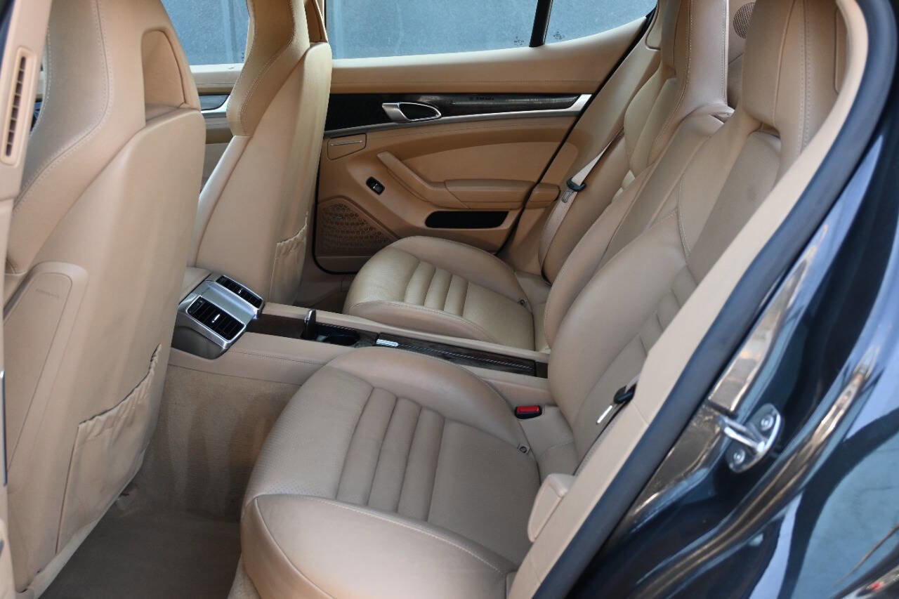 Used 2010 Porsche Panamera 4S AWD/4WD image 11